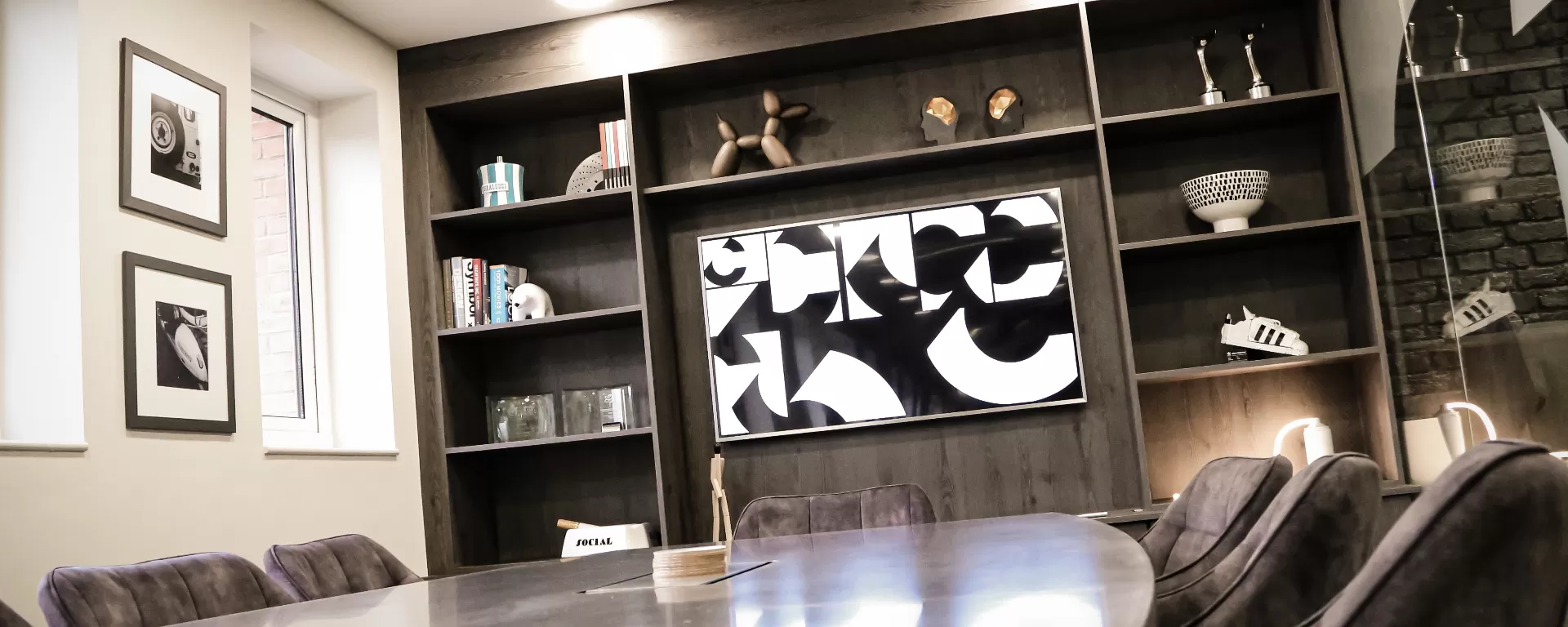 Online and Offline Landing Page